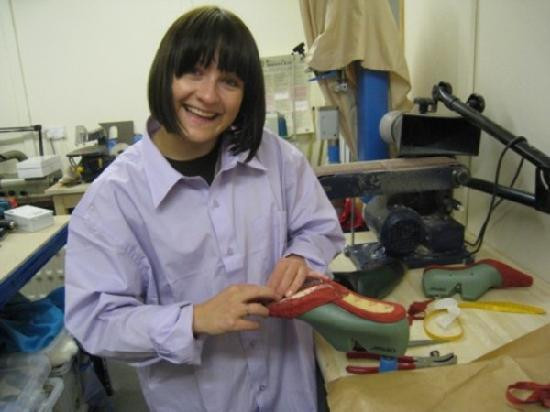 Shoe Making Experience Day Class景点图片