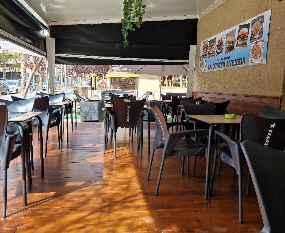Bar-Restaurant La Quinta Avenida主图