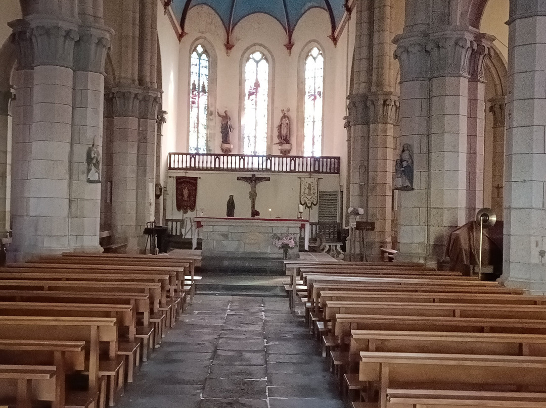 Eglise Saint-Pol-Aurélien-Ouessant必去景点