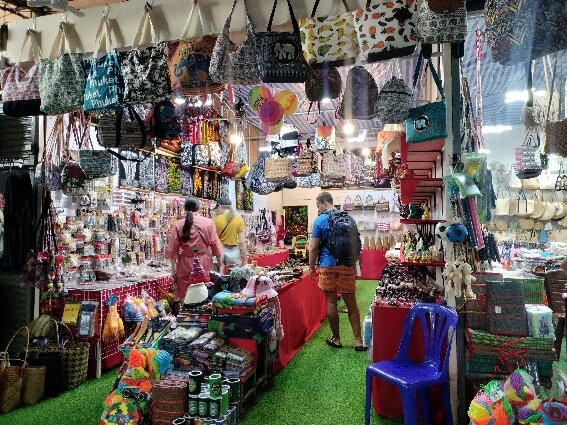 Shopping Sale Karon Plaza-卡伦必去景点