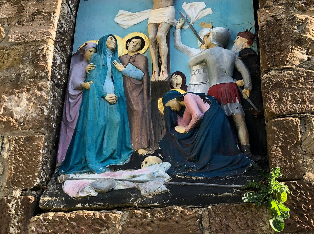 National Shrine of Our Lady of Lourdes, Carfin Grotto景点图片