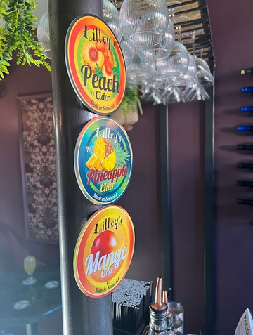 Lonely Boy Bar主图