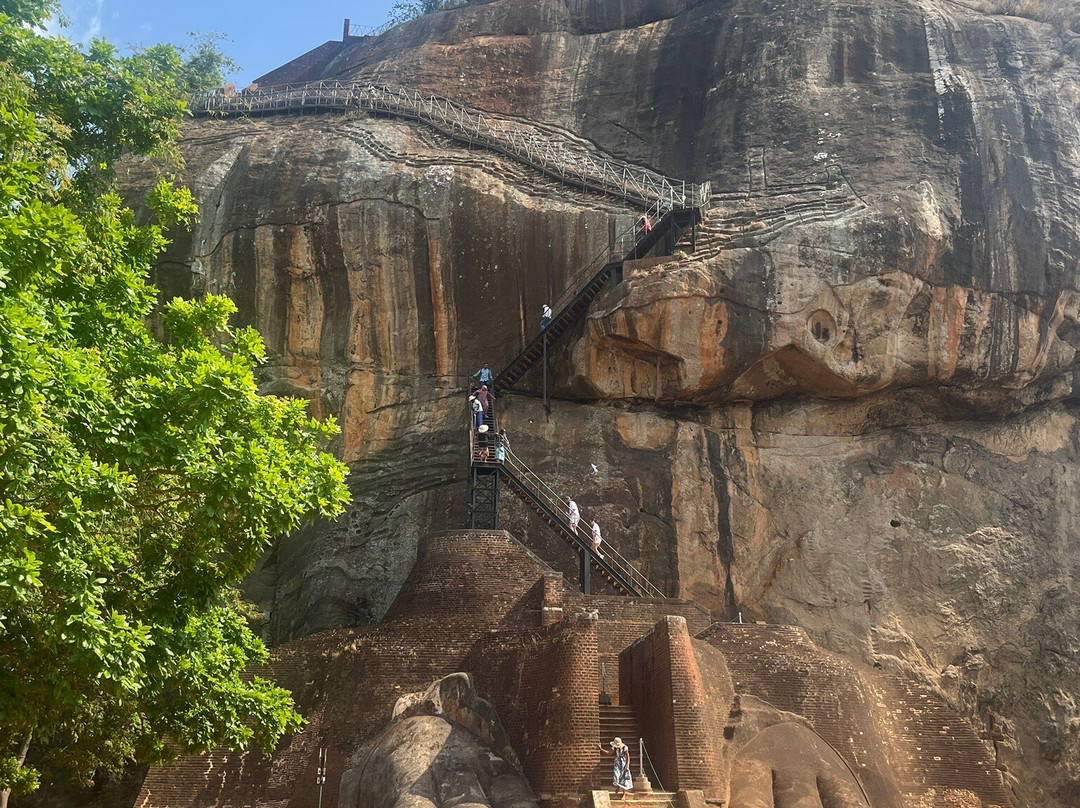 Thara Lanka Tours-科伦坡必去景点