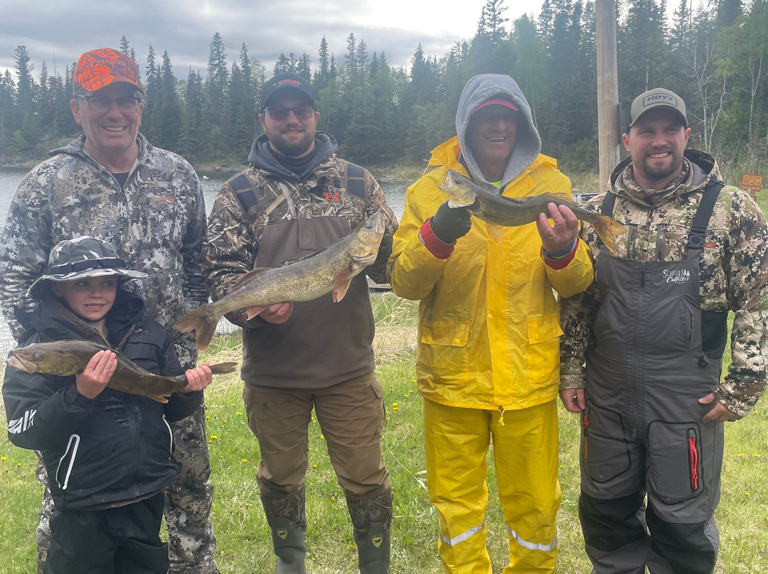 Angells Marina Motel Suites Cabins and Outfitters主图