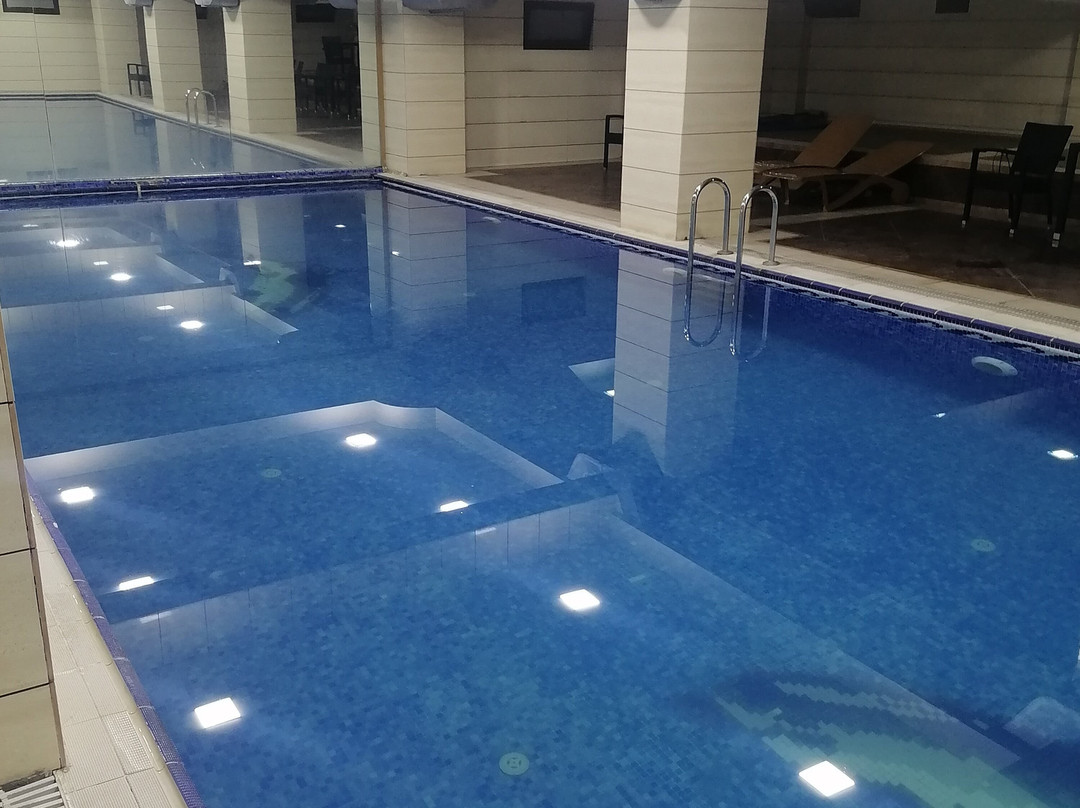 Emerald Hotel主图