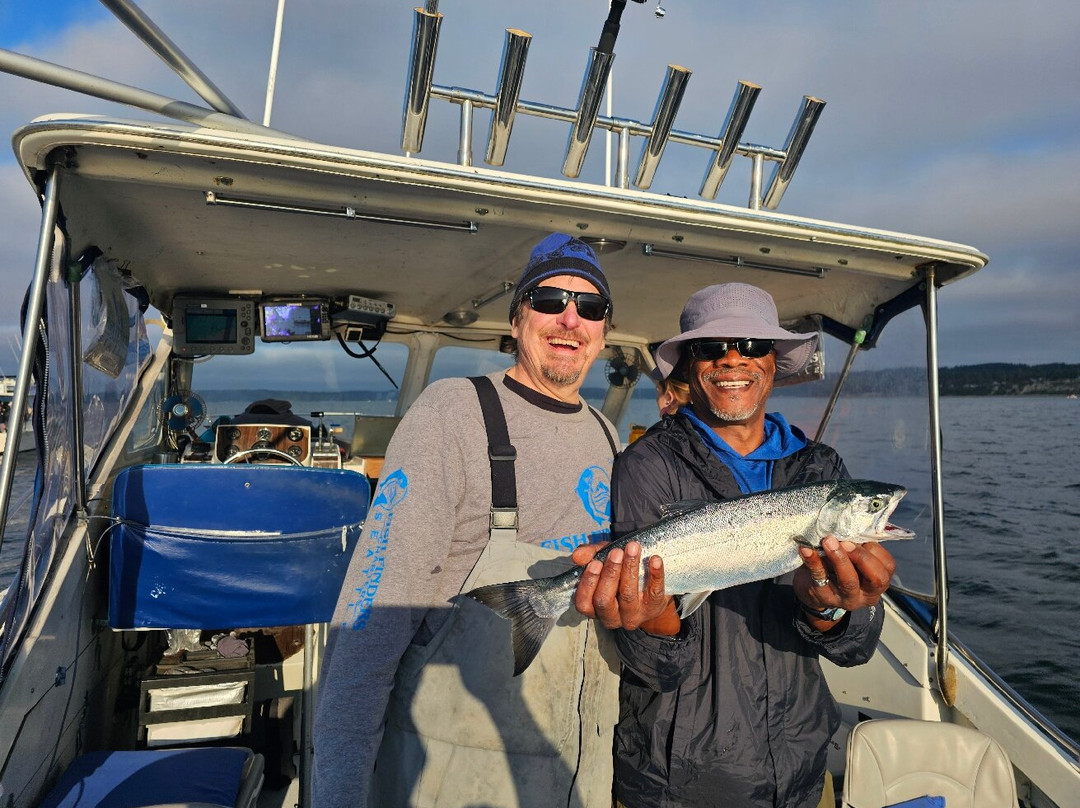 Fish Finders Private Charters-西雅图必去景点