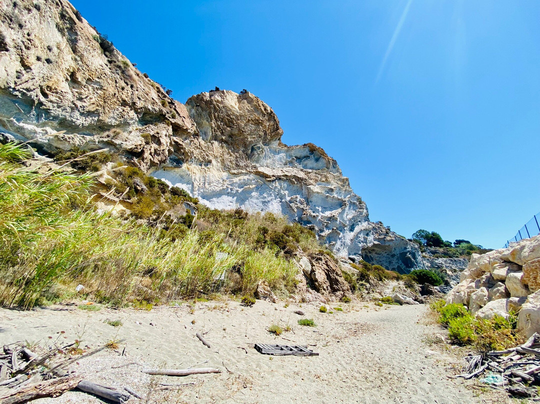 Spiaggia Di Frontone景点图片