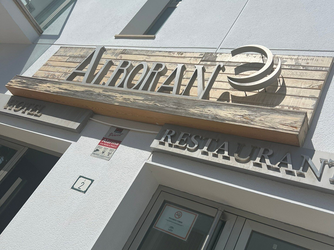 Hotel Alboran主图