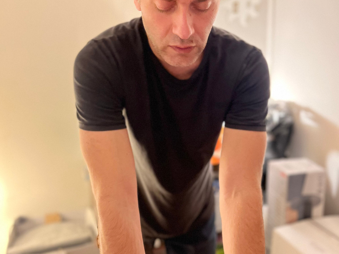 Anthony Gugliotta Shiatsu et Médecine Traditionnelle Chinoise Marseille-马赛必去景点