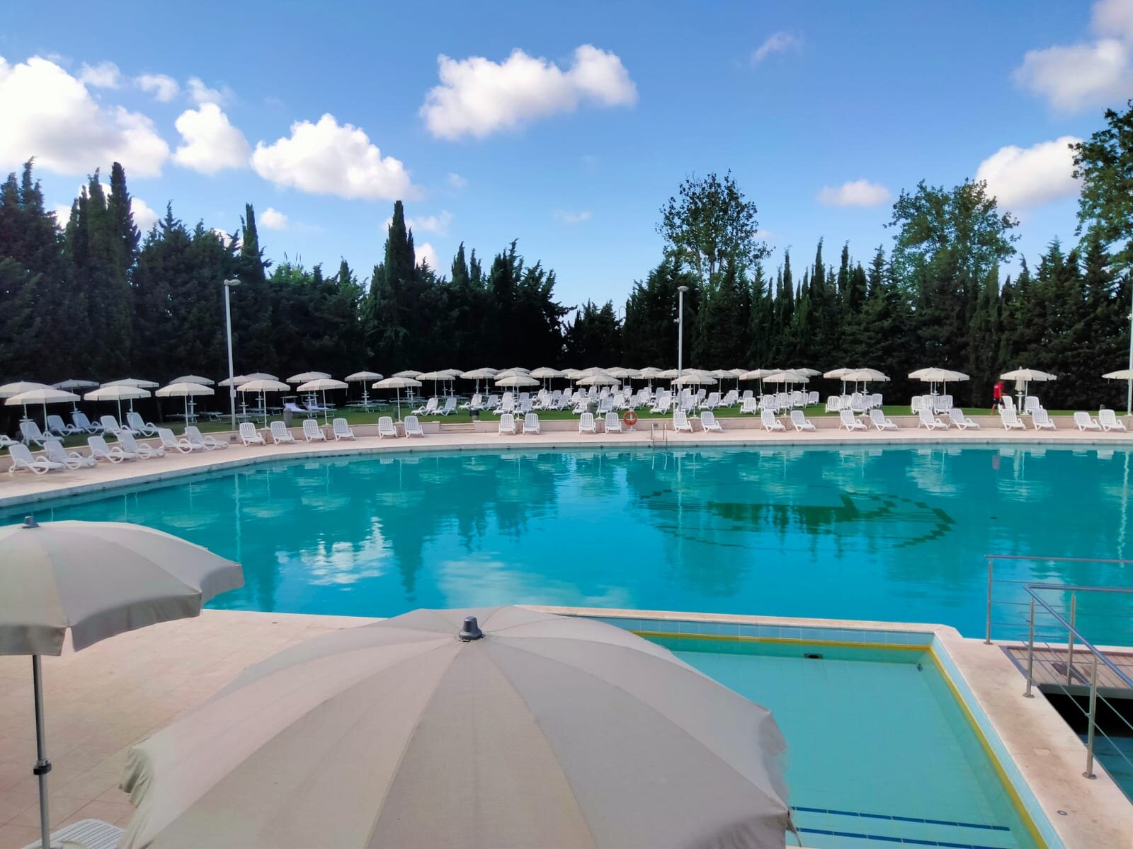 Hotel delle Terme di Venturina-泳池