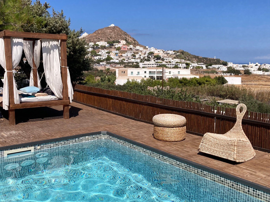 Eiriana Luxury Suites主图