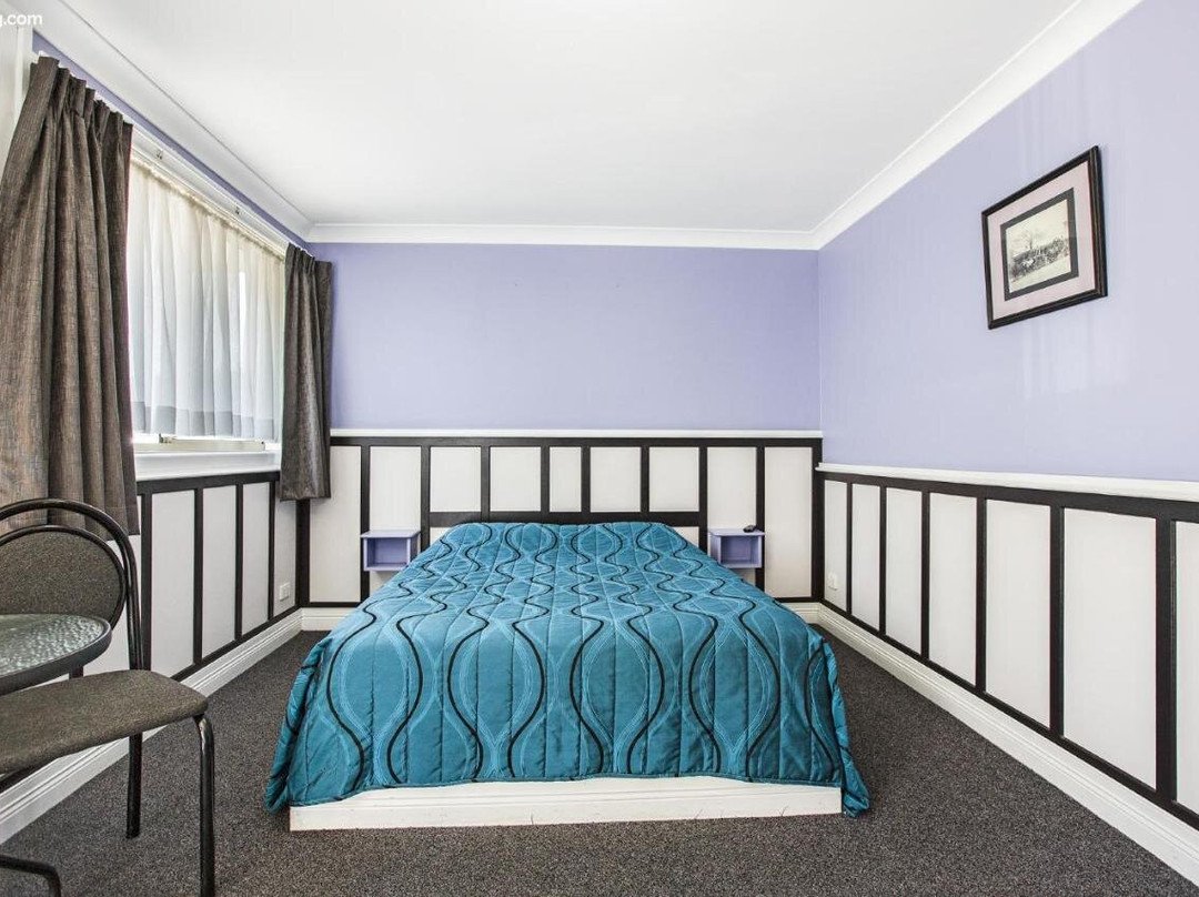 格伦因尼斯汽车旅馆主图