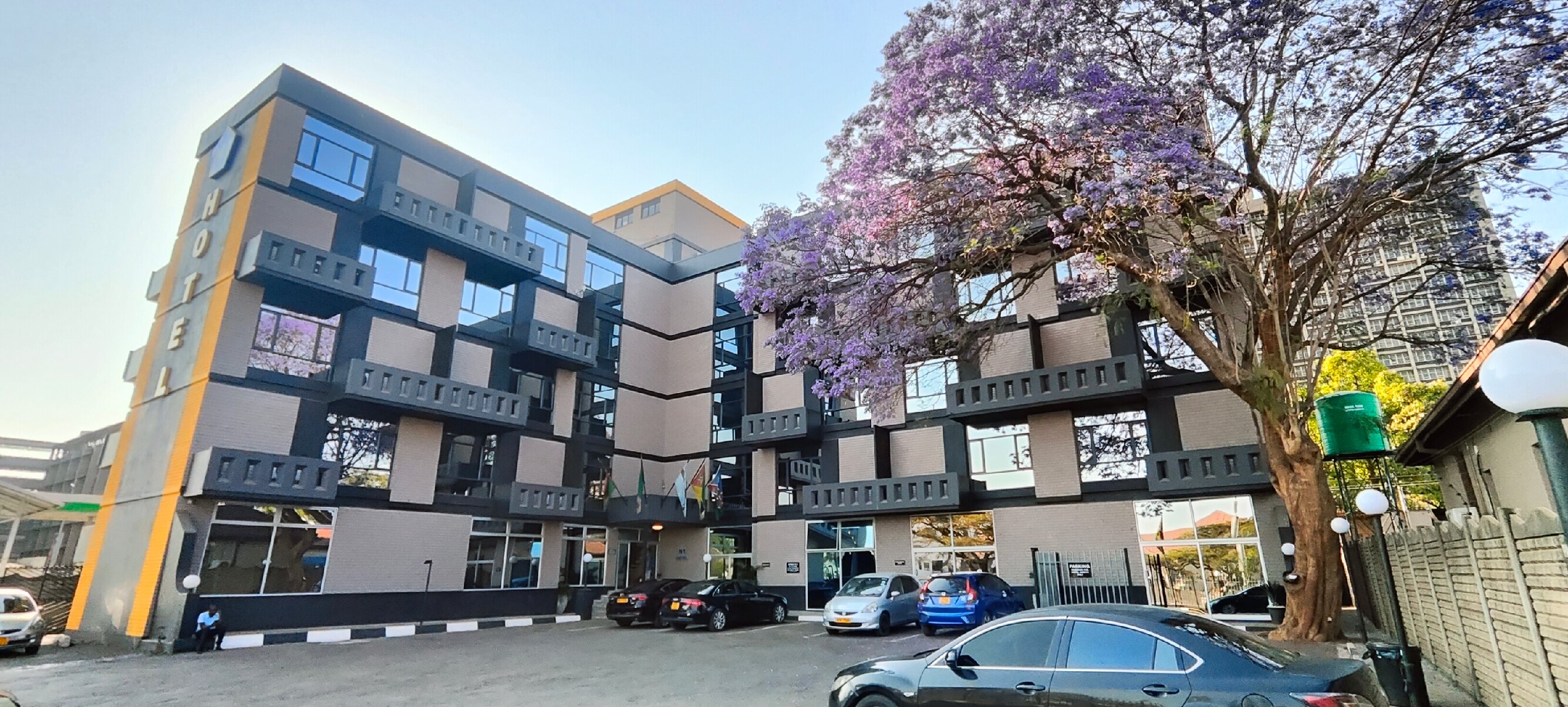 N1 Hotel Samora Machel Harare-官方