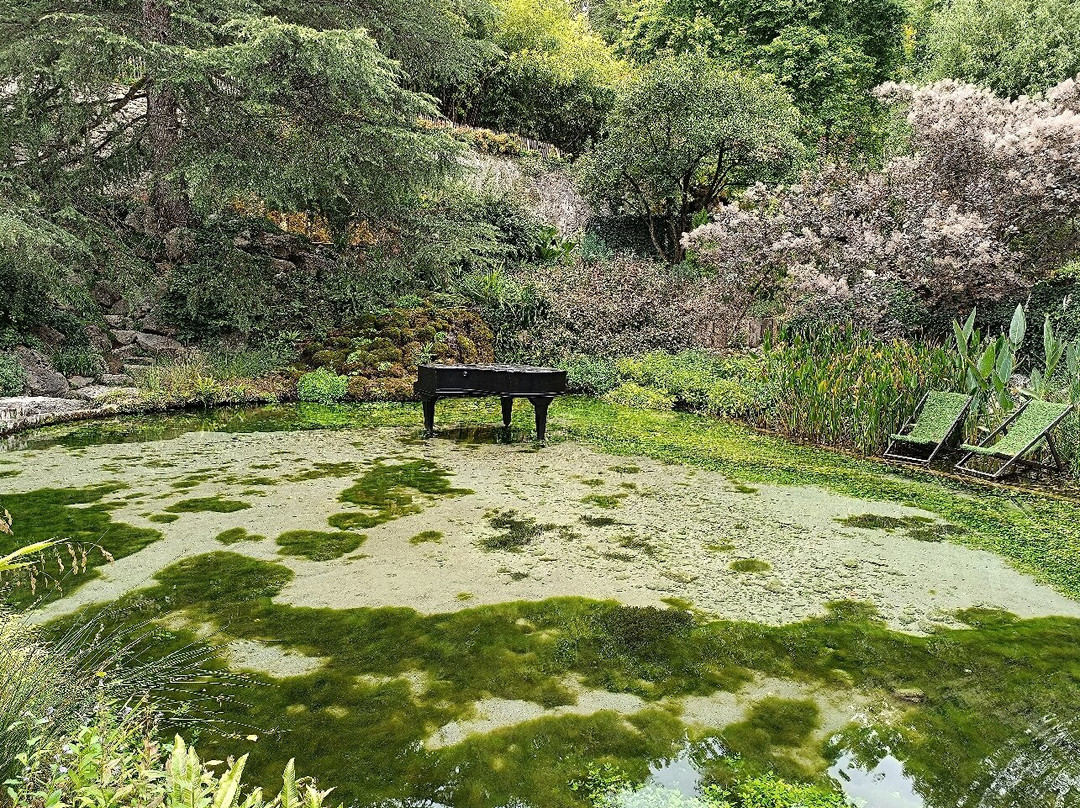 Jardin Des Fontaines Pétrifiantes景点图片