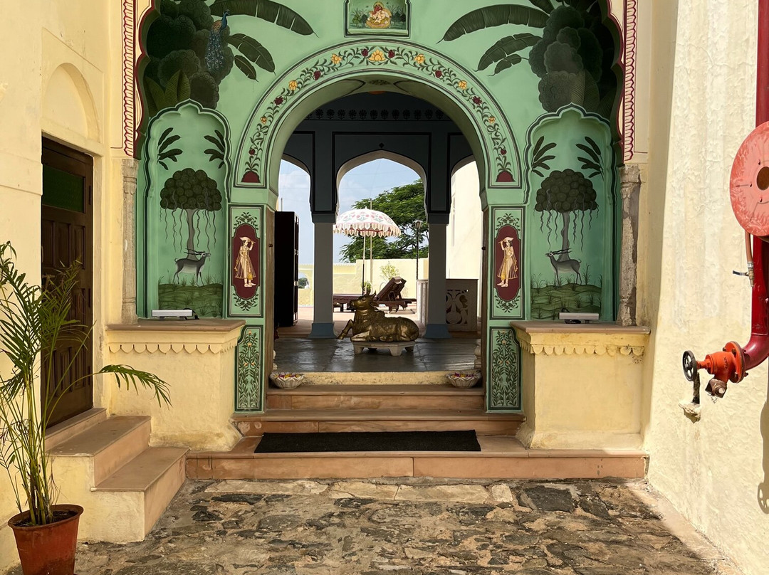 堡巴利酒店主图