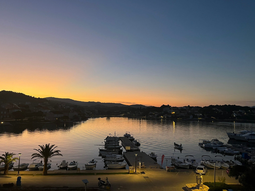 Hotel Lumbarda主图