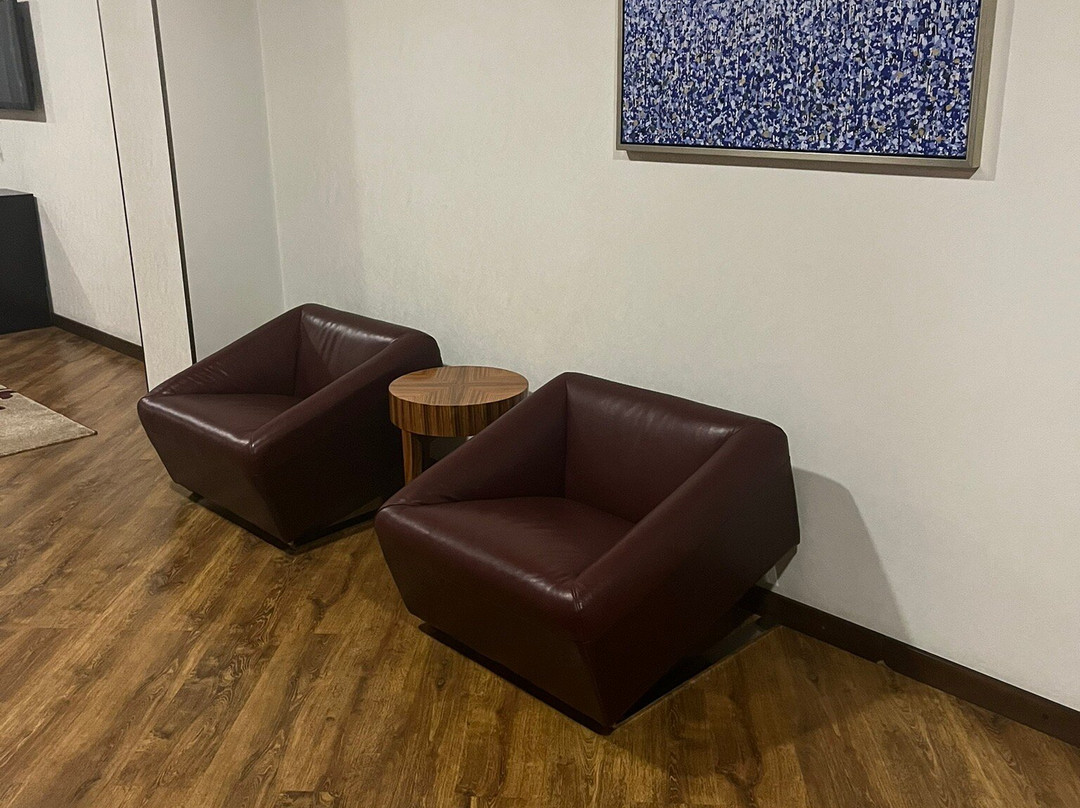 Damas International Hotel主图