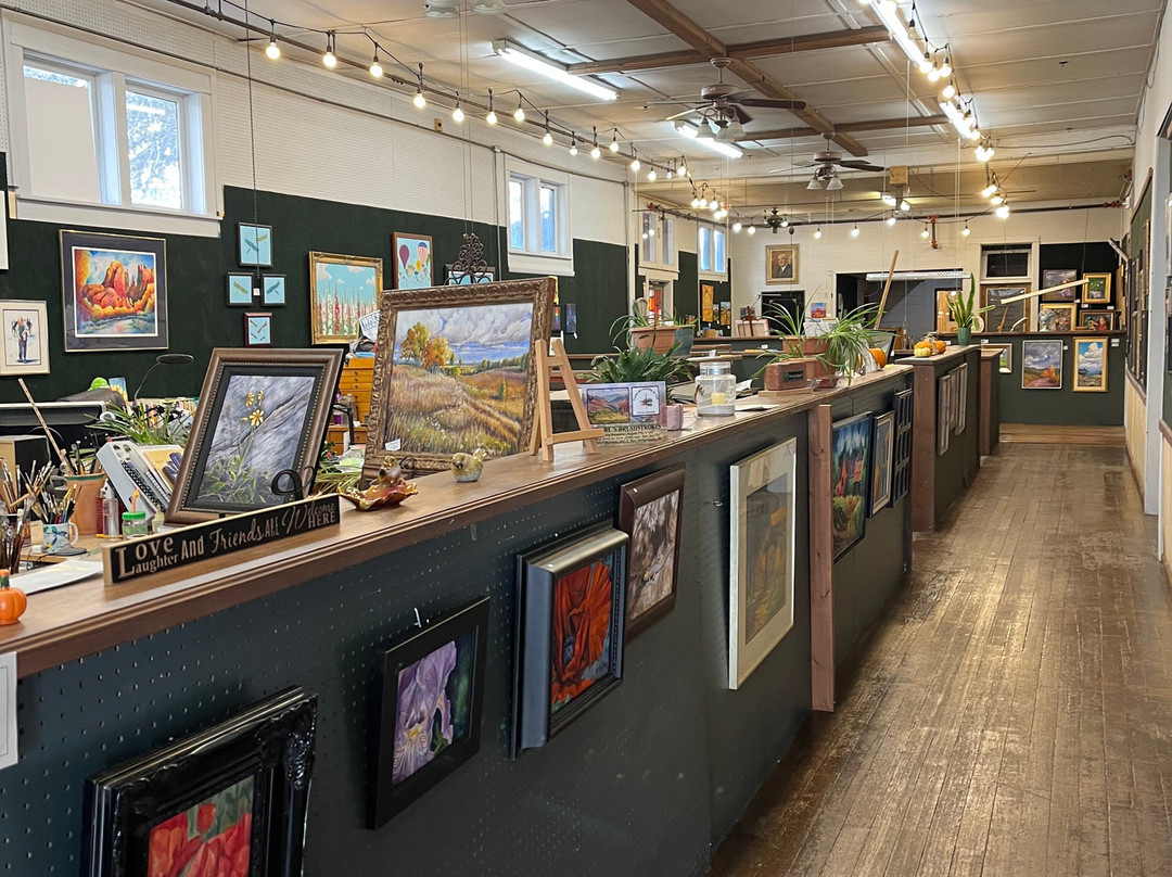 Artifacts 302-法明顿必去景点