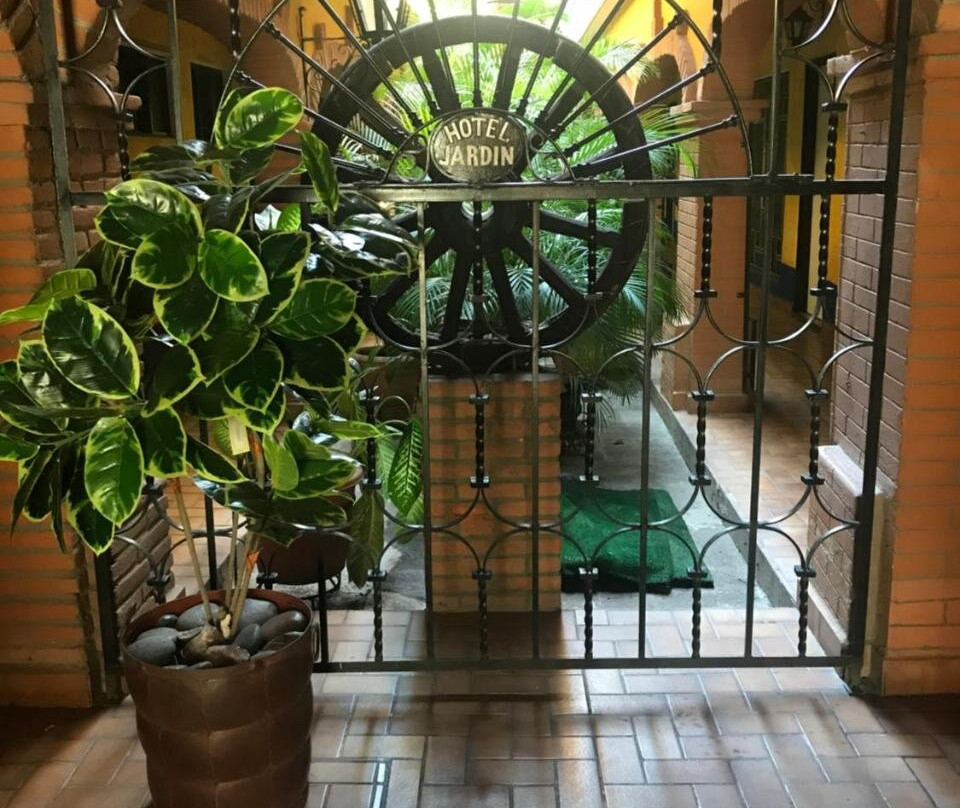 Hotel Colonial Rivera