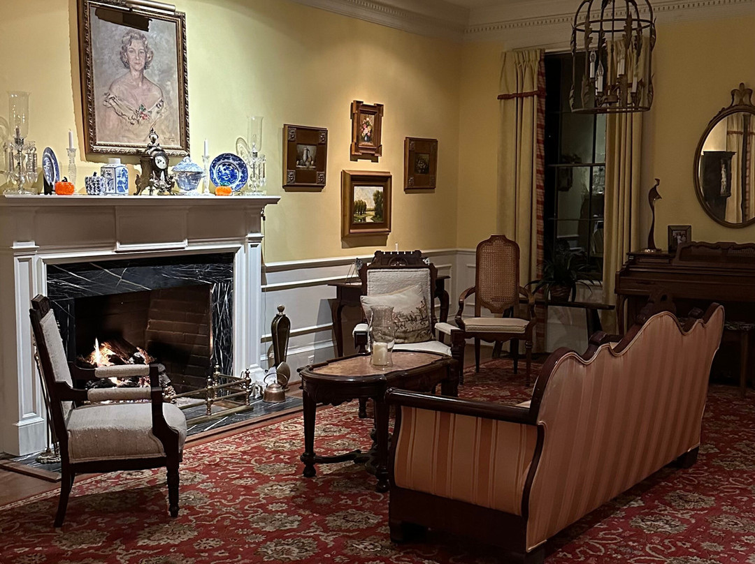 Bellamy Manor & Gardens Bed And Breakfast主图