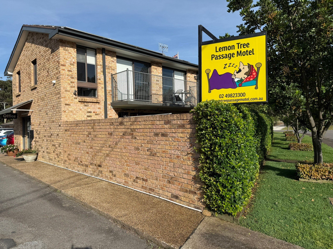 柠檬树通道汽车旅馆主图