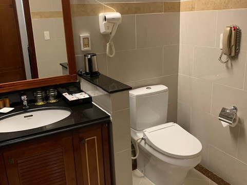 新山一西贡酒店主图