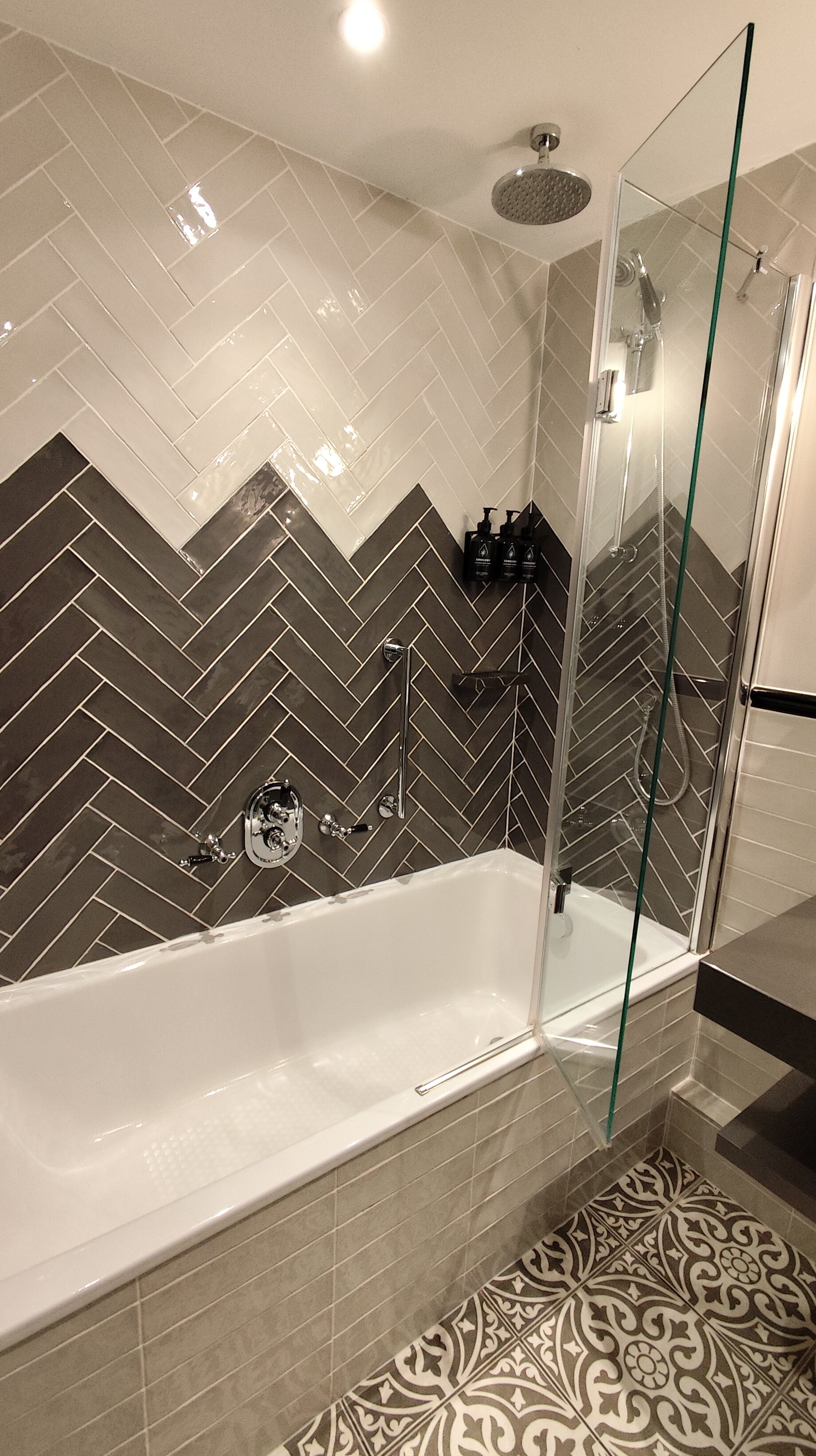 Hotel Indigo Chester, an IHG hotel-浴室