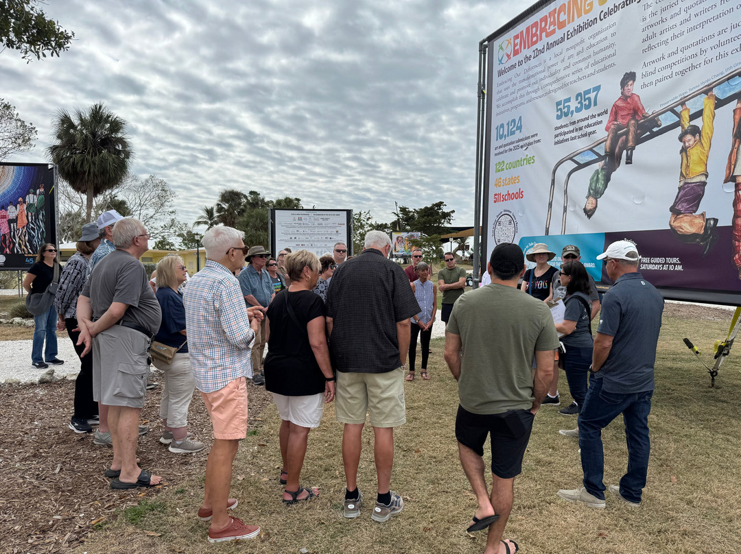 Embracing Our Differences-萨拉索塔必去景点