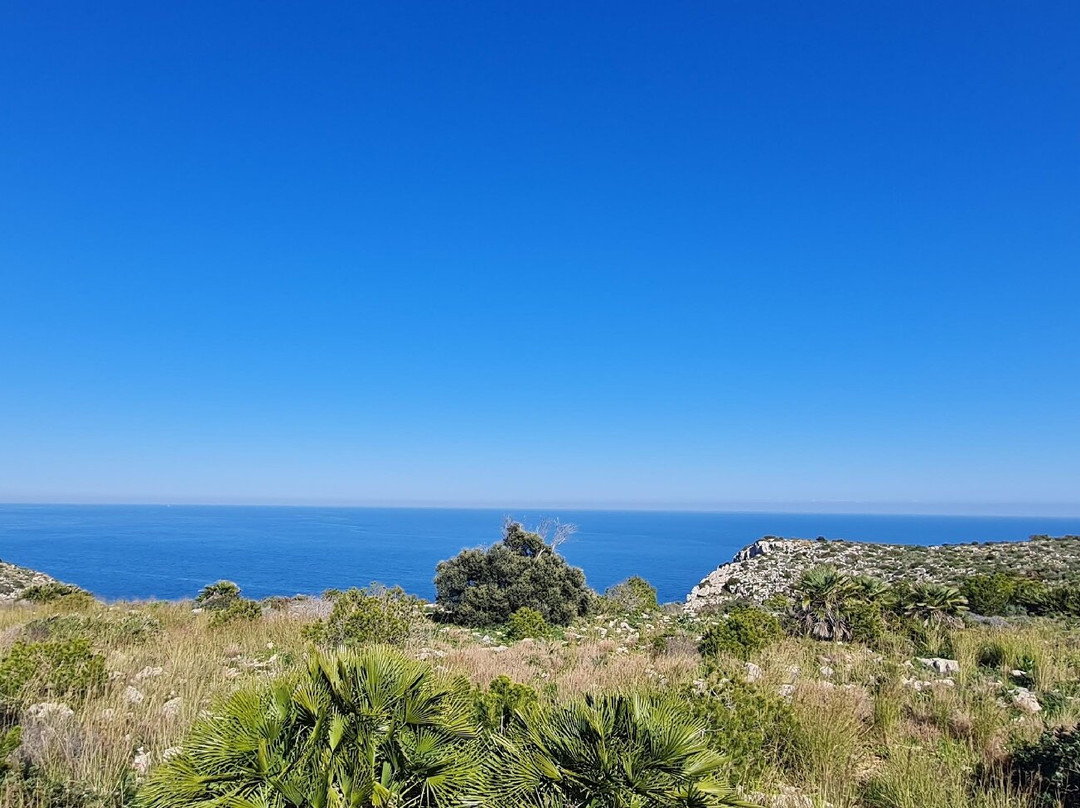 Cabo San Antonio景点图片