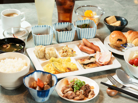 APA鱼津站前酒店主图