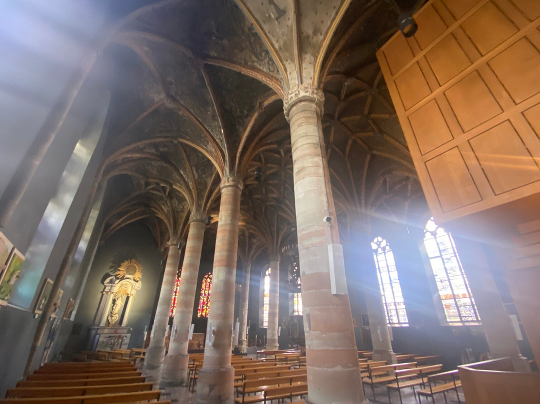 Eglise Saint-Pierre景点图片