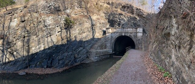 C&O Canal - Paw Paw Tunnel-Cumberland必去景点