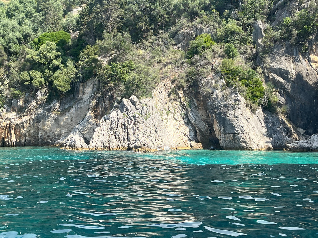 Filippos Boats-Kassiopi必去景点