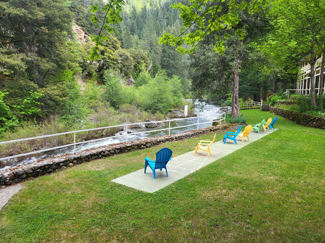 Sierra Shangri-La主图