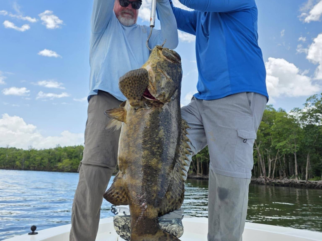 High Octane Fishing Charters-克里斯特尔里弗必去景点