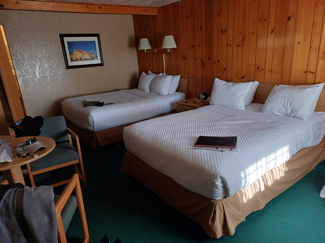 布莱斯峡谷松树酒店主图