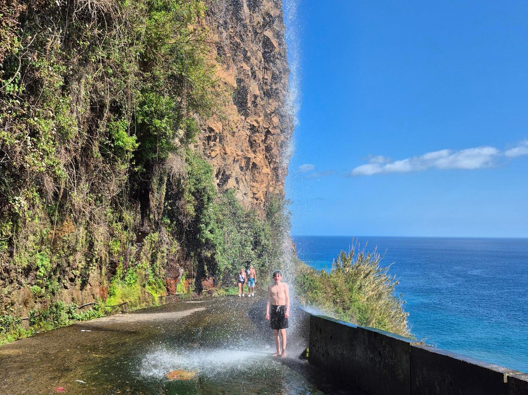 Cascata dos Anjos-Ponta Do Sol必去景点
