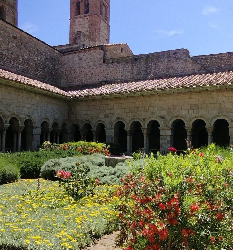 Cathédrale Sainte-Eulalie-et-Sainte-Julie d'Elne景点图片