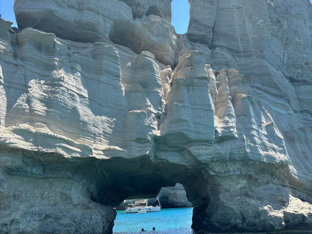 Oneiro Travel Agency景点图片
