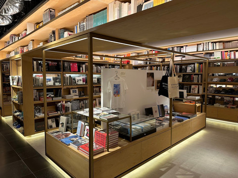 Ginza Tsutaya Books-Ginza必去景点