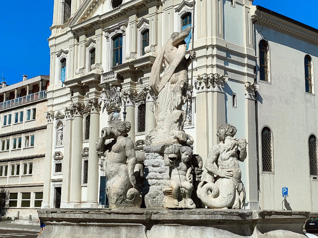 Fontana del Nettuno-戈里齐亚必去景点