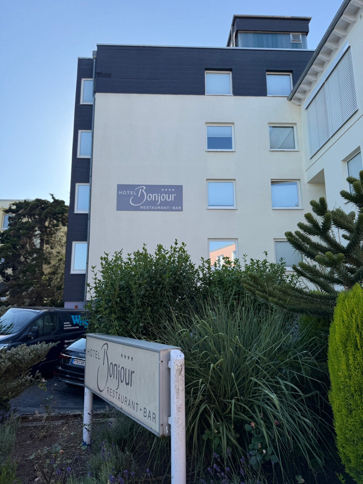Hotel Bonjour-官方