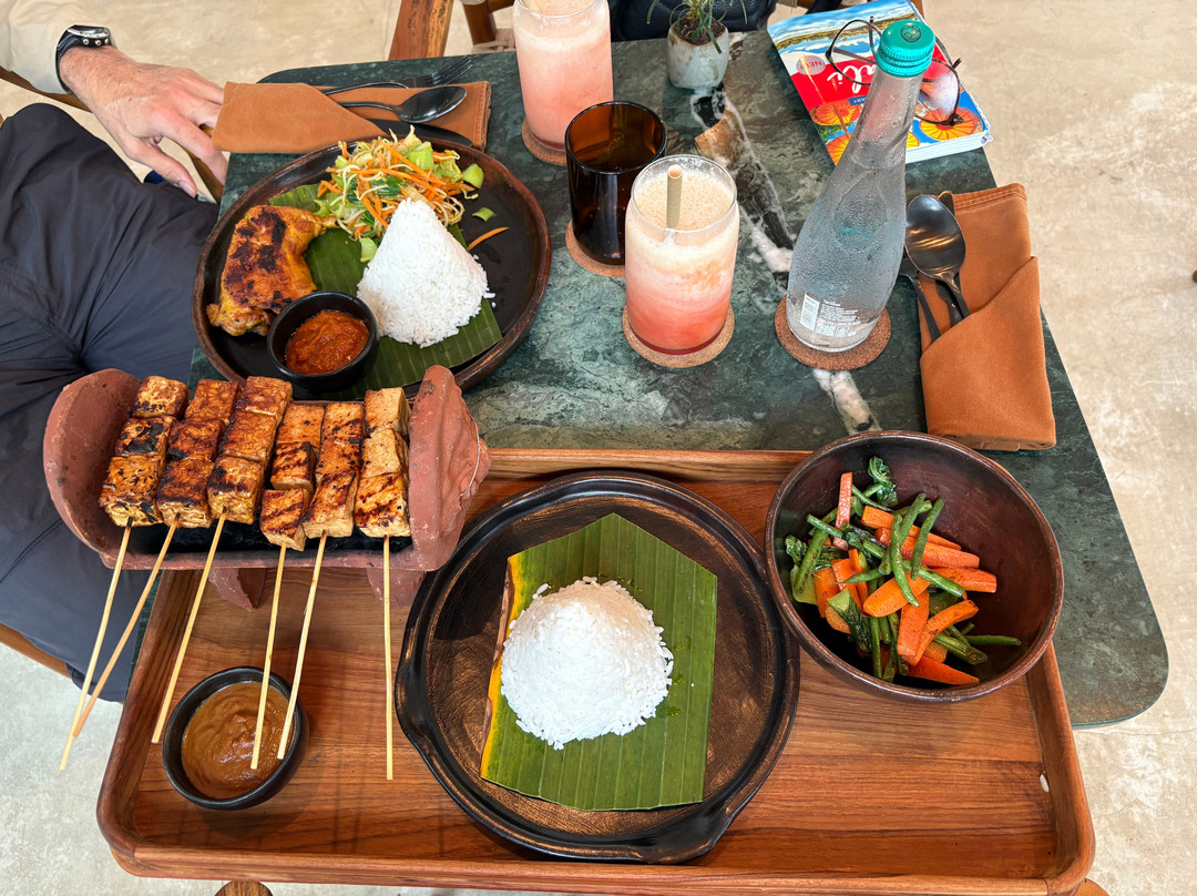 Mamoo Ubud Cafe Restaurant