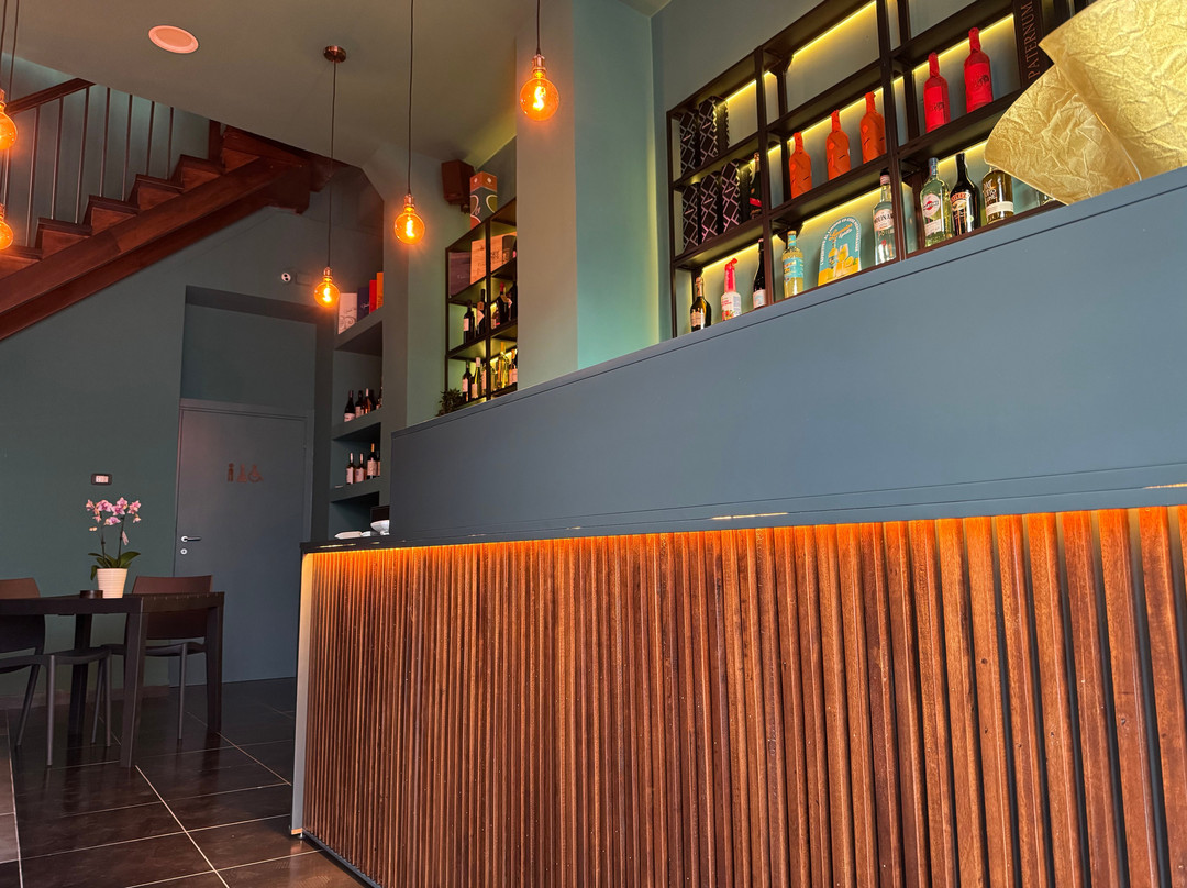 Amira Wine Taste Experience