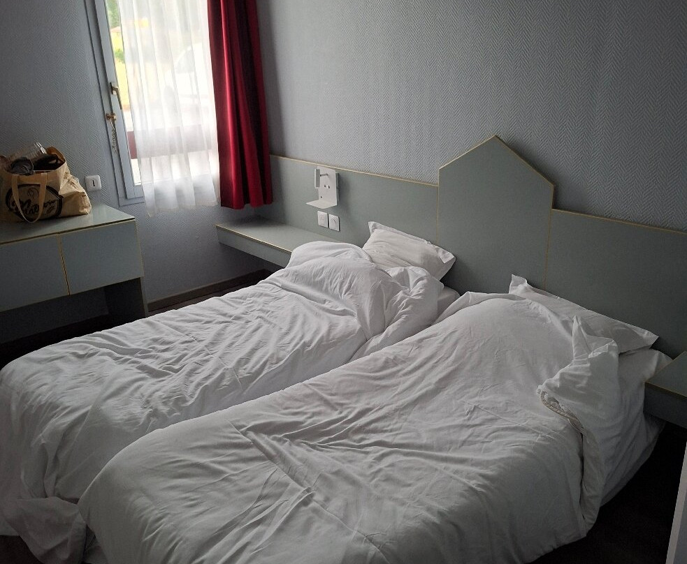 Brit Hotel Essentiel Moulins Avermes主图