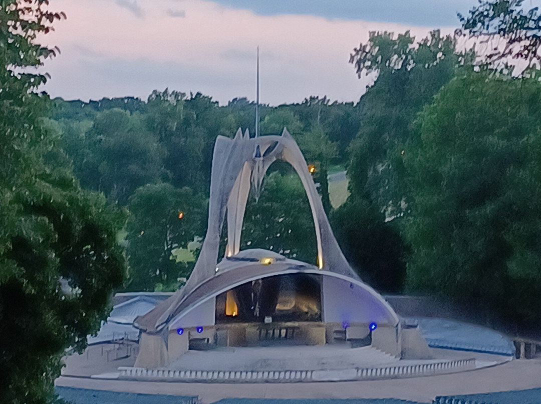 National Shrine of Our Lady of the Snows-Belleville必去景点