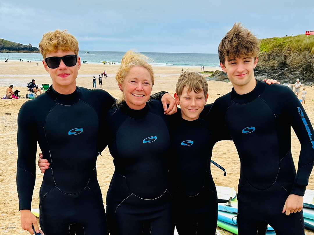 Harlyn Surf School-St Merryn必去景点