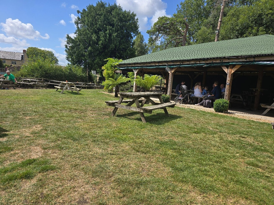 The Swan Hotel, Radcot-Clanfield必去景点