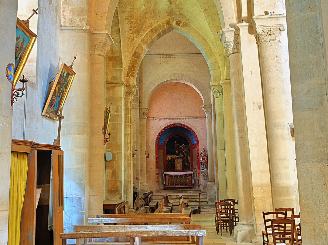 Eglise Saint Paulin-Rom必去景点