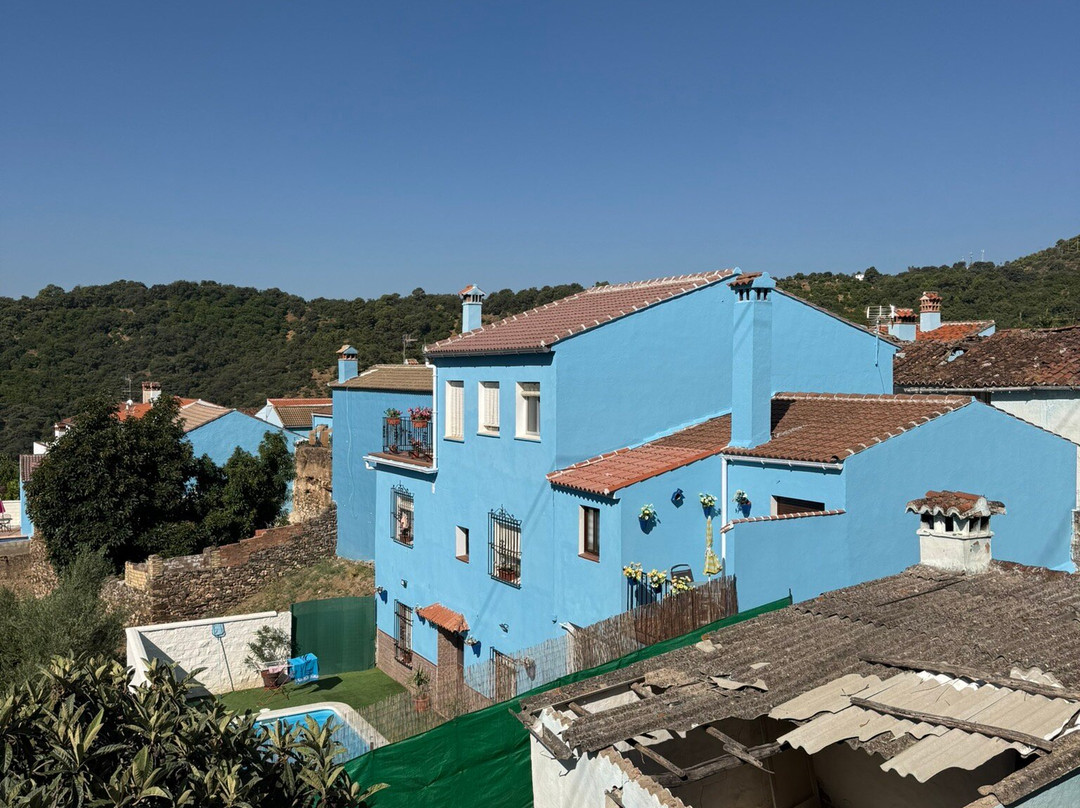 Juzcar, Malaga. El pueblo de los pitufos.-胡斯卡尔镇必去景点